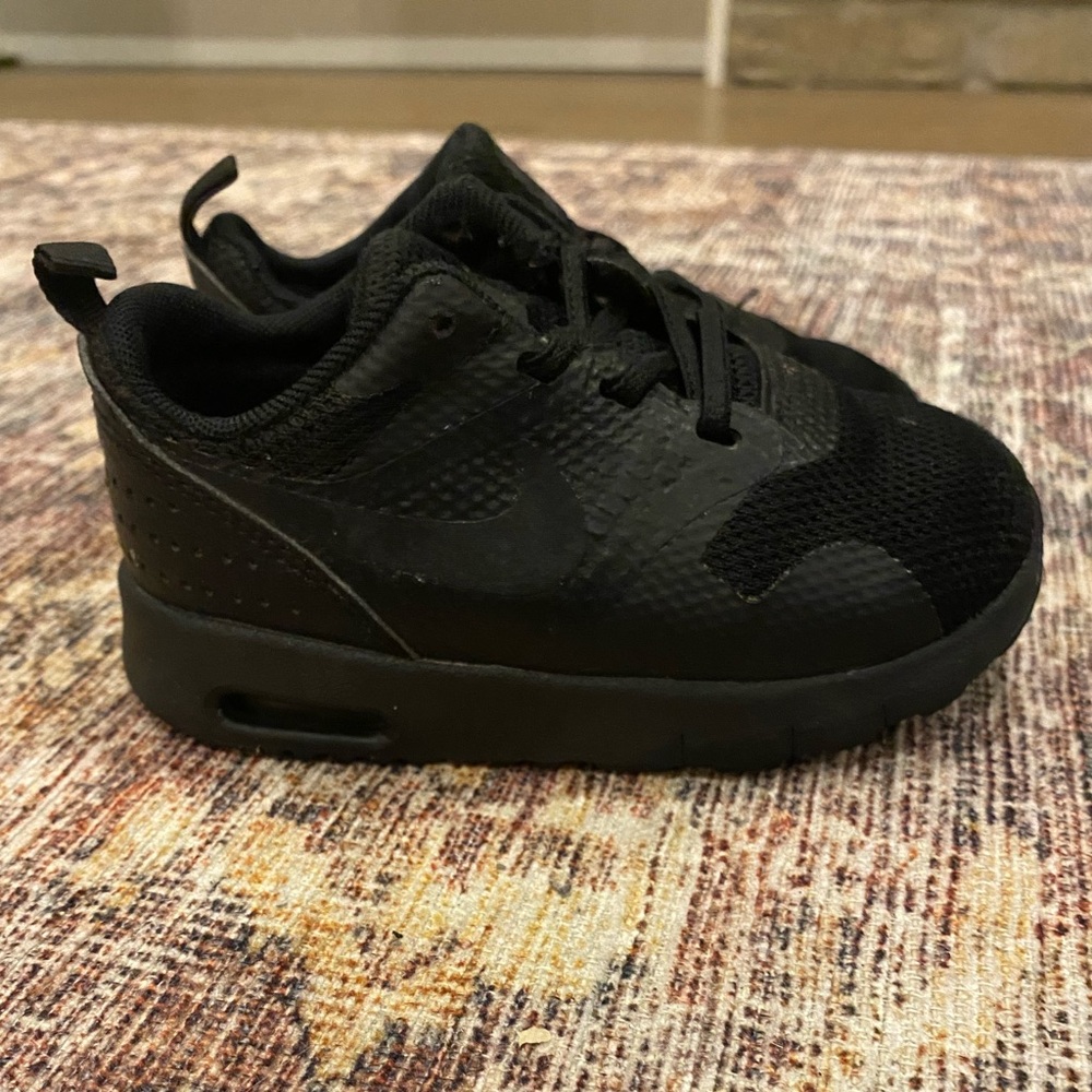 Toddler Nike Air Max Tavas Sneakers